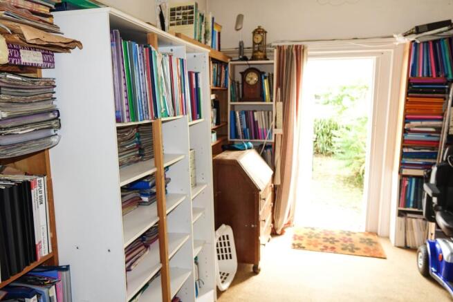 Photo 8