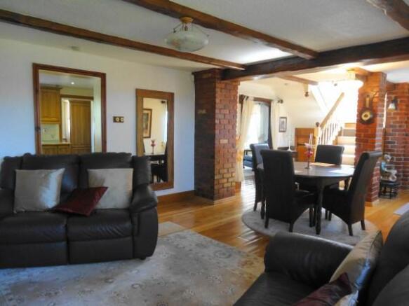 Lounge to Dining