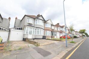 25, Vista Drive, Ilford IG4 5JE