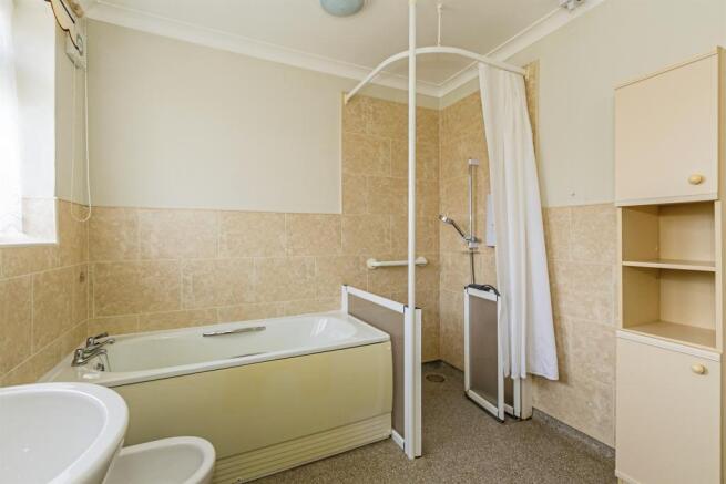 Photo 12