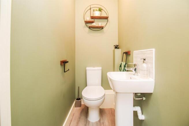 3 bed Detached for sale Image 7