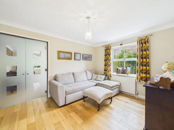 4 bed Detached for sale Image 10