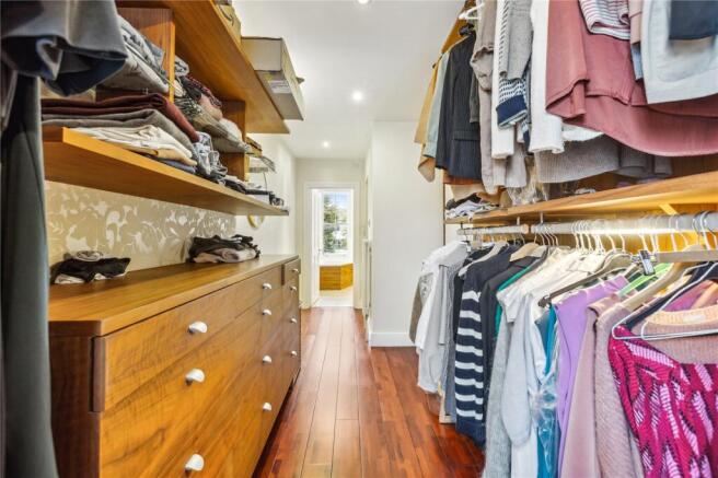 Walk-In Wardrobe