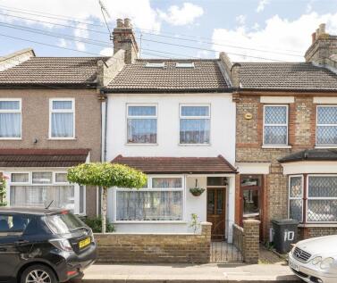 Ainslie Wood Road, Chingford
