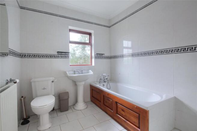 3 bed Semi-Detached for sale Image 10