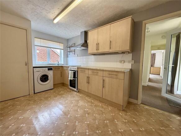 2 bed Bungalow for sale Image 2