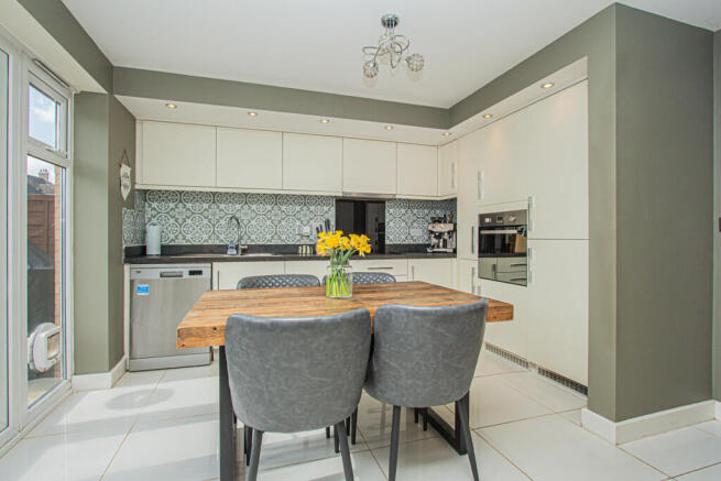 Kitchen/Dining Ro...