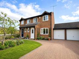 5, Maskell Way, Farnborough GU14 0PU