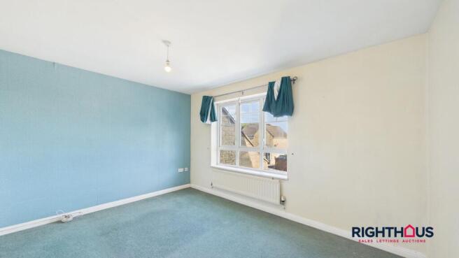 3 bed Flat to rent Image 7