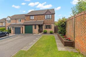 8, Coopers Way, Hailsham BN27 3XA