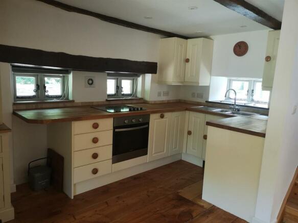 Kitchen1.jpg