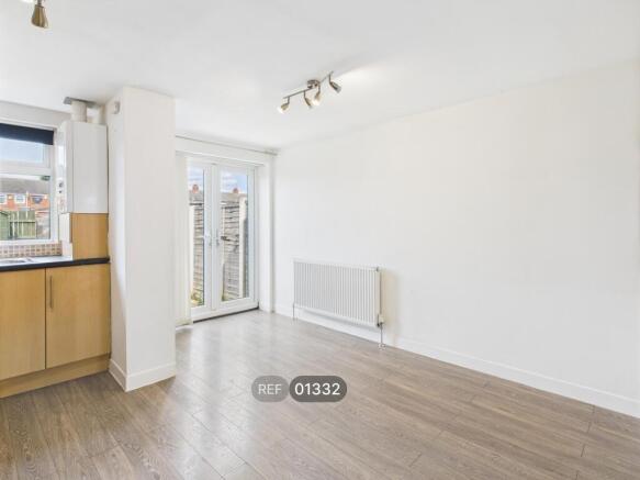 Kitchen / Dining area