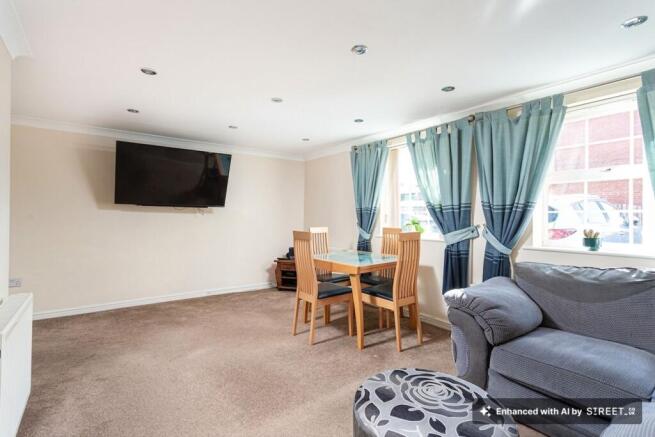 2 bed Flat for sale Image 5