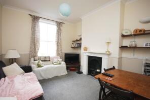 Flat 3, 130, Englefield Road, London N1 3LQ