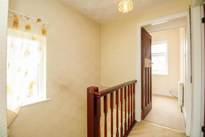 3 bed Semi-Detached for sale Image 11