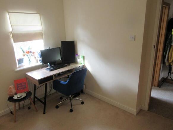 Photo 10