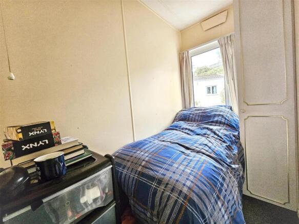 2 bed Park Home for sale Image 8