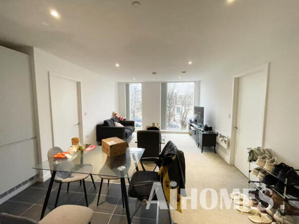 Modern 2B2B Apartment | Burlington Square | Manchester M15|74095BS photo 4