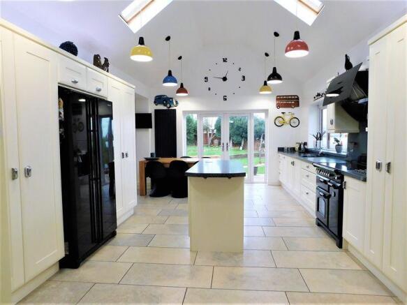 Family Dining ...