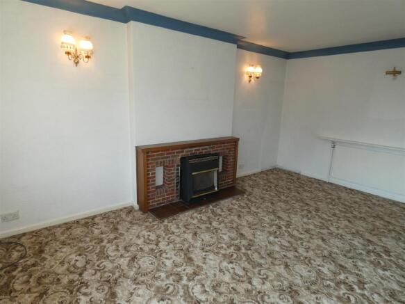Lounge/Sitting Room