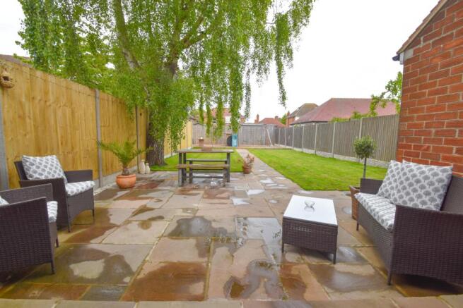 patio/rear garden