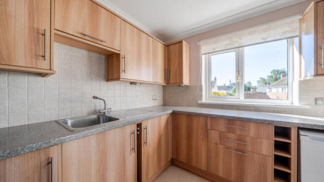 2 bed Flat for sale Image 8