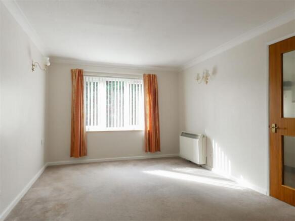 Sea Lane, Rustington, Littlehampton photo 2