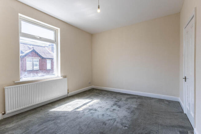 2 bed Terraced for sale Image 8