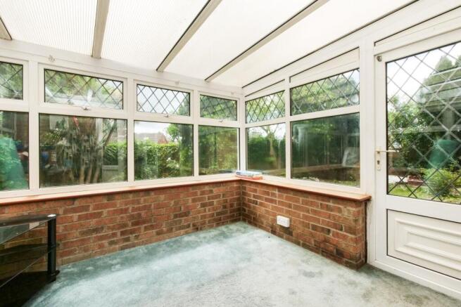2 bed Semi-Detached Bungalow for sale Image 8