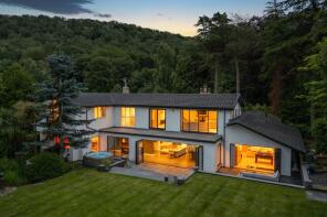 Carriage House, Carriage Drive, Frodsham WA6 6EB