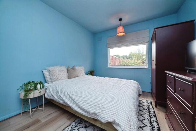 2 bed Semi-Detached Bungalow for sale Image 7
