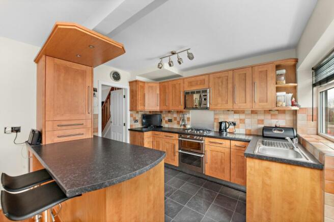 OPEN-PLAN DINING KITCHEN