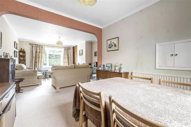 Bryanstone Avenue, Guildford, Surrey, GU2 photo 4