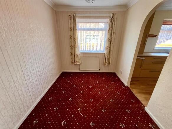 2 bed Bungalow for sale Image 4