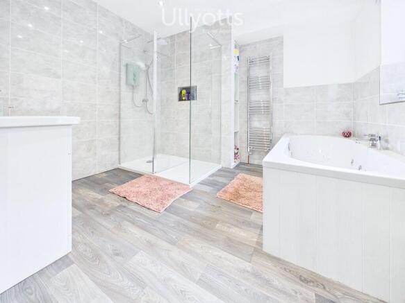 8 bed Terraced for sale Image 12