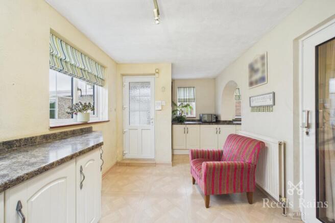 3 bed Detached for sale Image 5