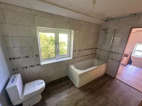2 bed Semi-Detached for sale Image 5