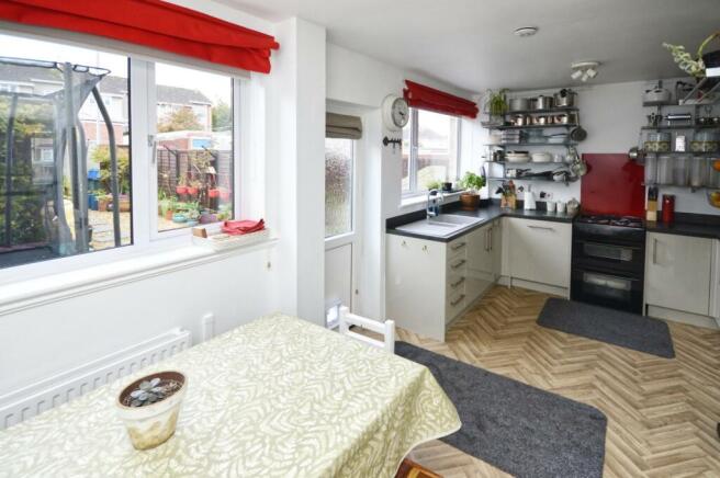 Kitchen/Dining Room