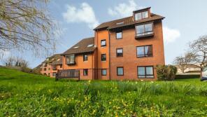Flat 6, Haythorne Court, Marina Gardens, Fishponds, Bristol BS16 3YW