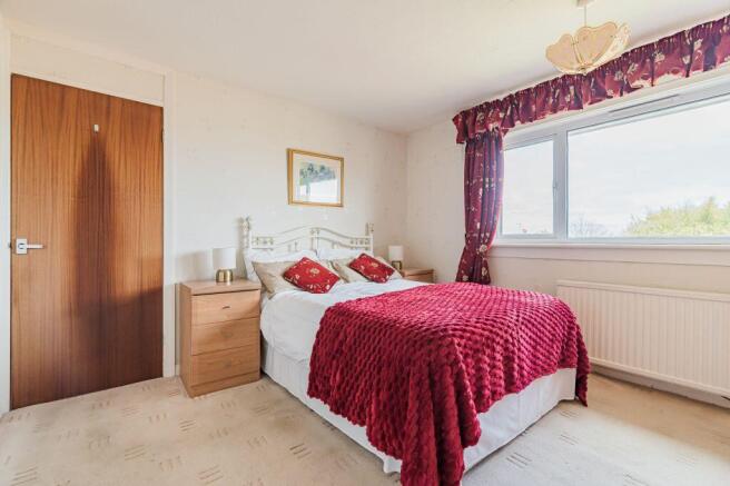 23 Bryce Crescent, Edinburgh, EH14 5LL photo 4