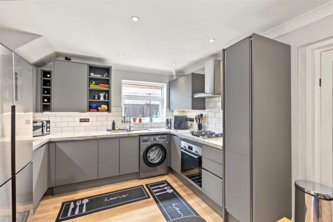 Kitchen_6.jpeg