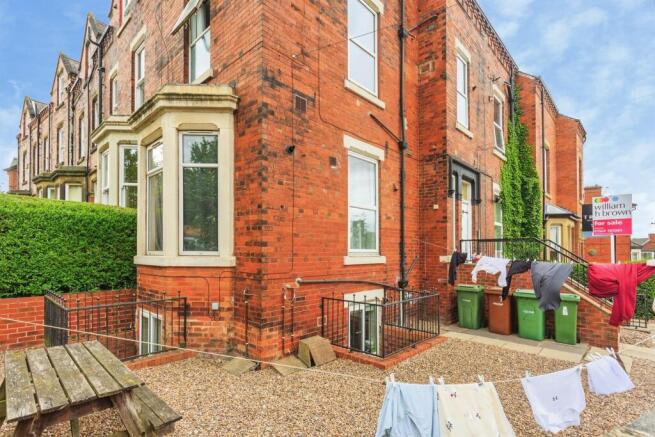 1 bed Ground Flat for sale Image 11