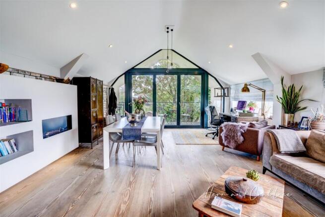 Wyndham Road, Pontcanna, HernCrabtree (34).jpg