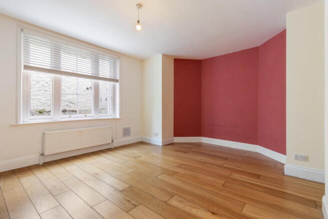 Lansdowne Crescent, Malvern, Worcestershire, WR14 photo 4