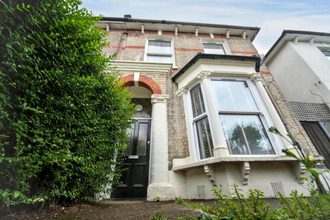 24b Melbourne Grove, East Dulwich, London SE22 8QZ