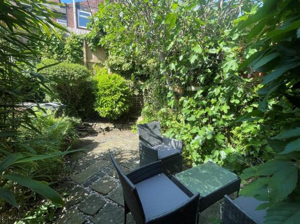 3 bed Terraced to rent Image 10