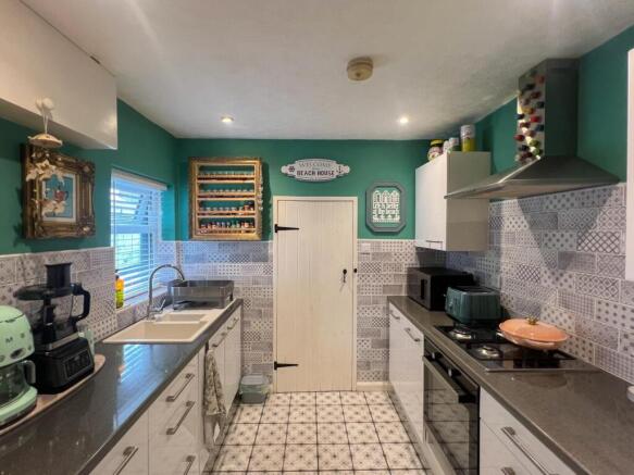 2 bed Terraced for sale Image 7