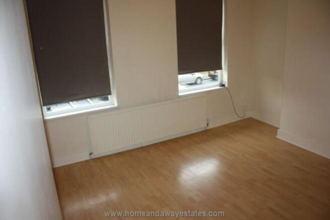 Photo 33