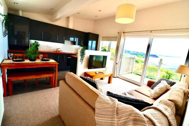 12 Ocean Drive, Torquay Road, TQ14 0BG photo 4