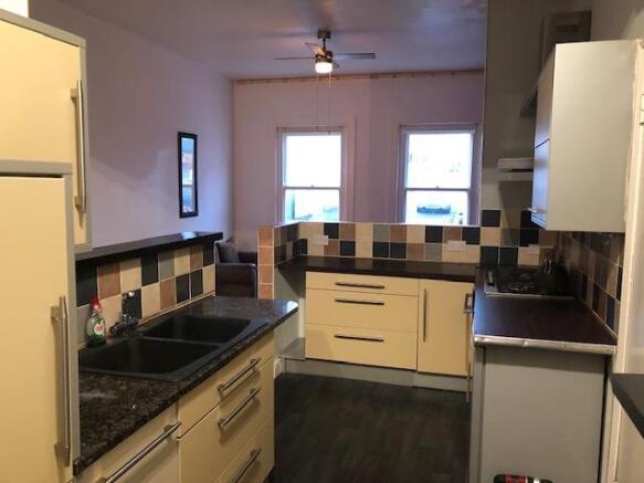 king kitchen 2.jpg